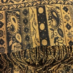 Taisha Shawl Wrap, wide, reversible, gold, black,